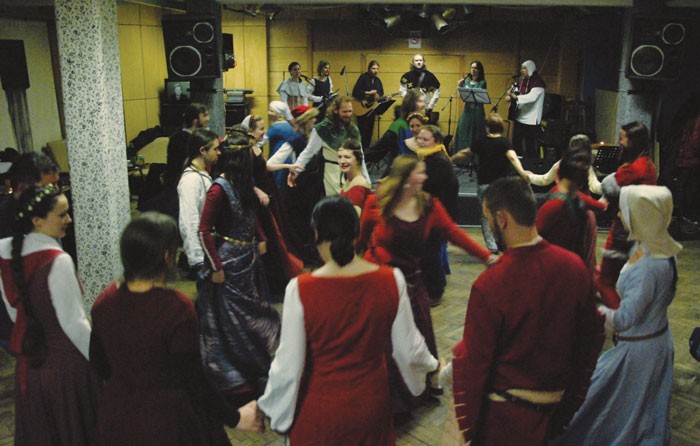 16-Tanec.jpg
