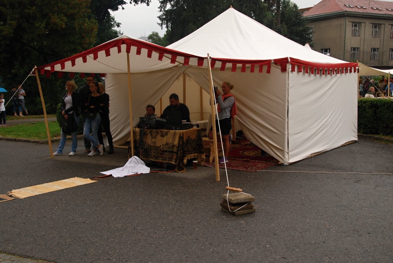 05.jpg