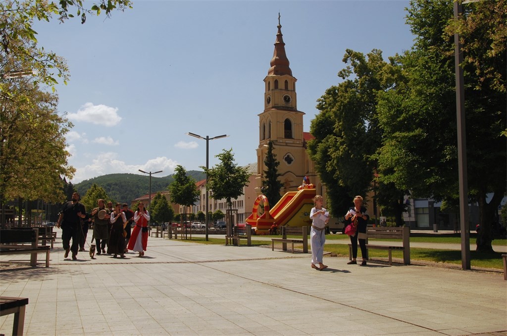 06.jpg