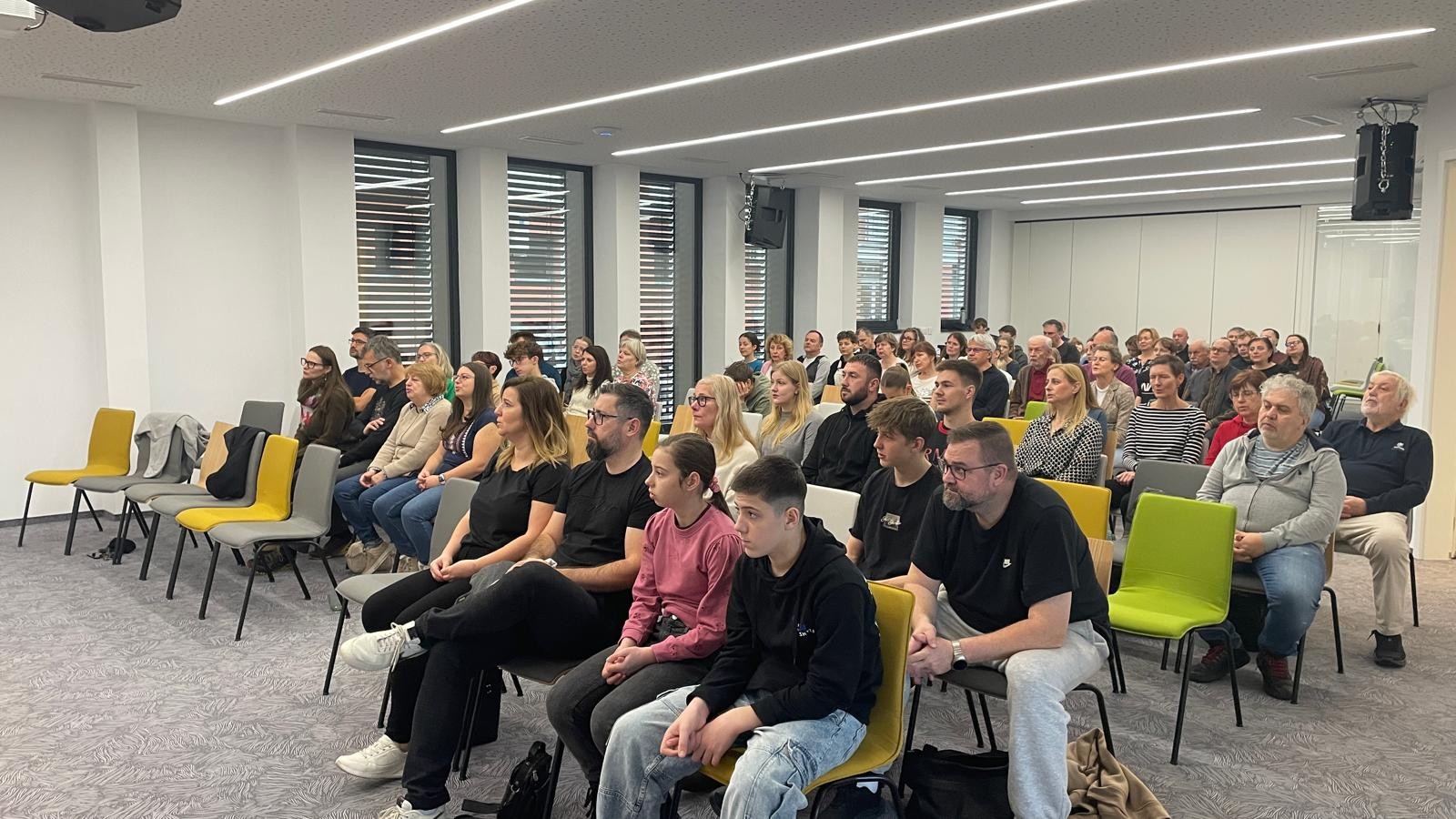 WhatsApp Image 2025-11-30 at 16.01.31d.jpeg